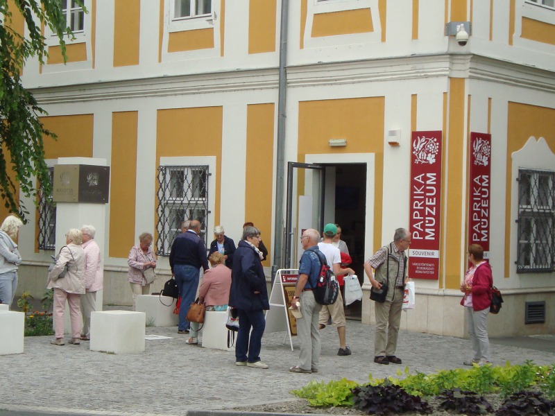Látogatóközpont, Paprika Múzeum, Várostörténeti-Borászati Kiállítás